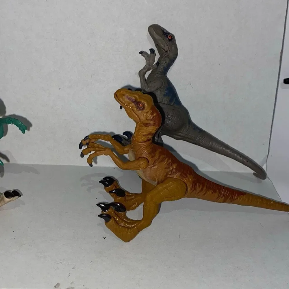 Jurassic World Kids Multicolor Velociraptor Dinosaur‎ Figure Toy 3Piece Set OS